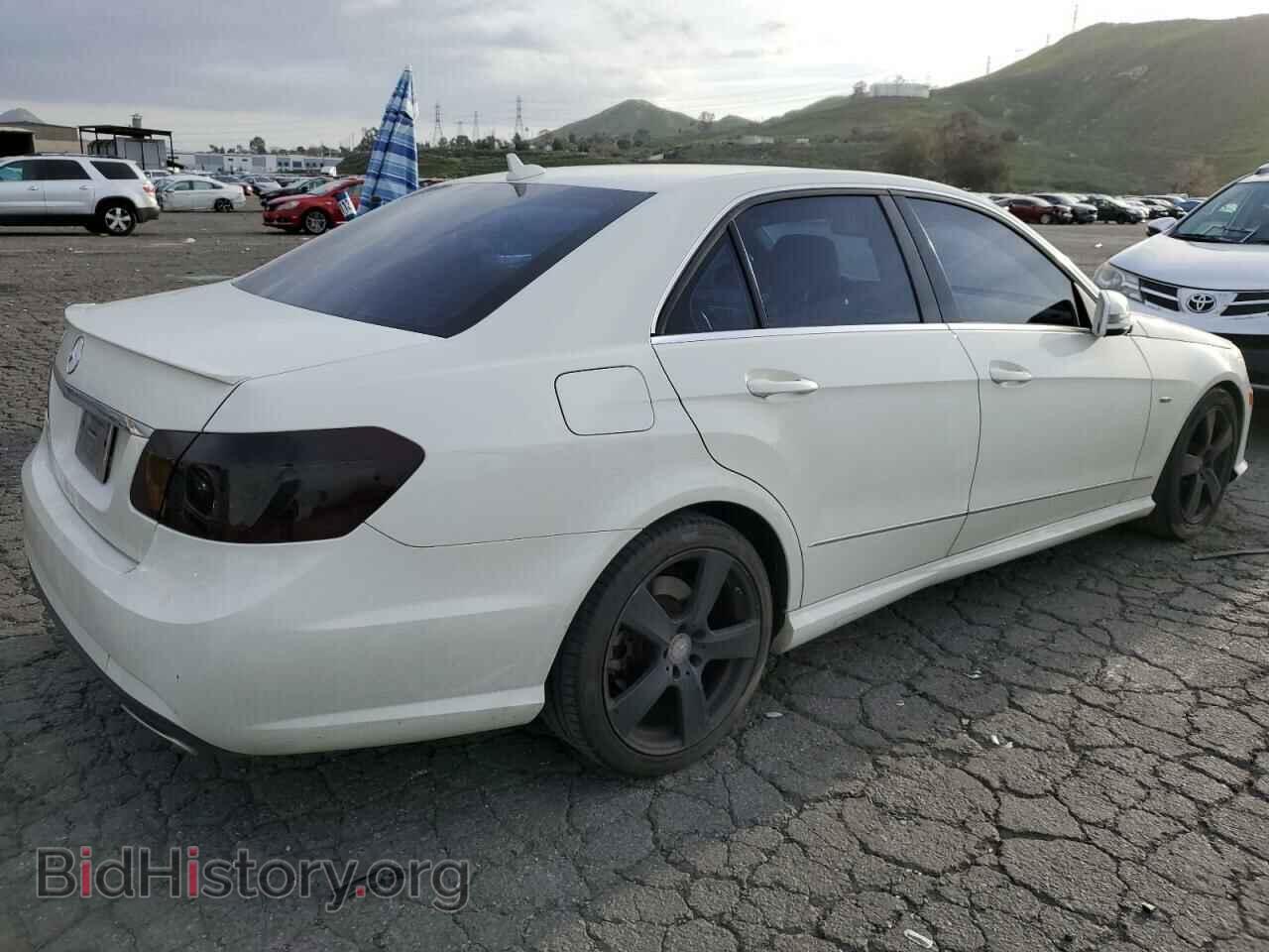 2012 MERCEDES-BENZ E-CLASS - VIN: WDDHF5KB2CA615070 - Фото 3