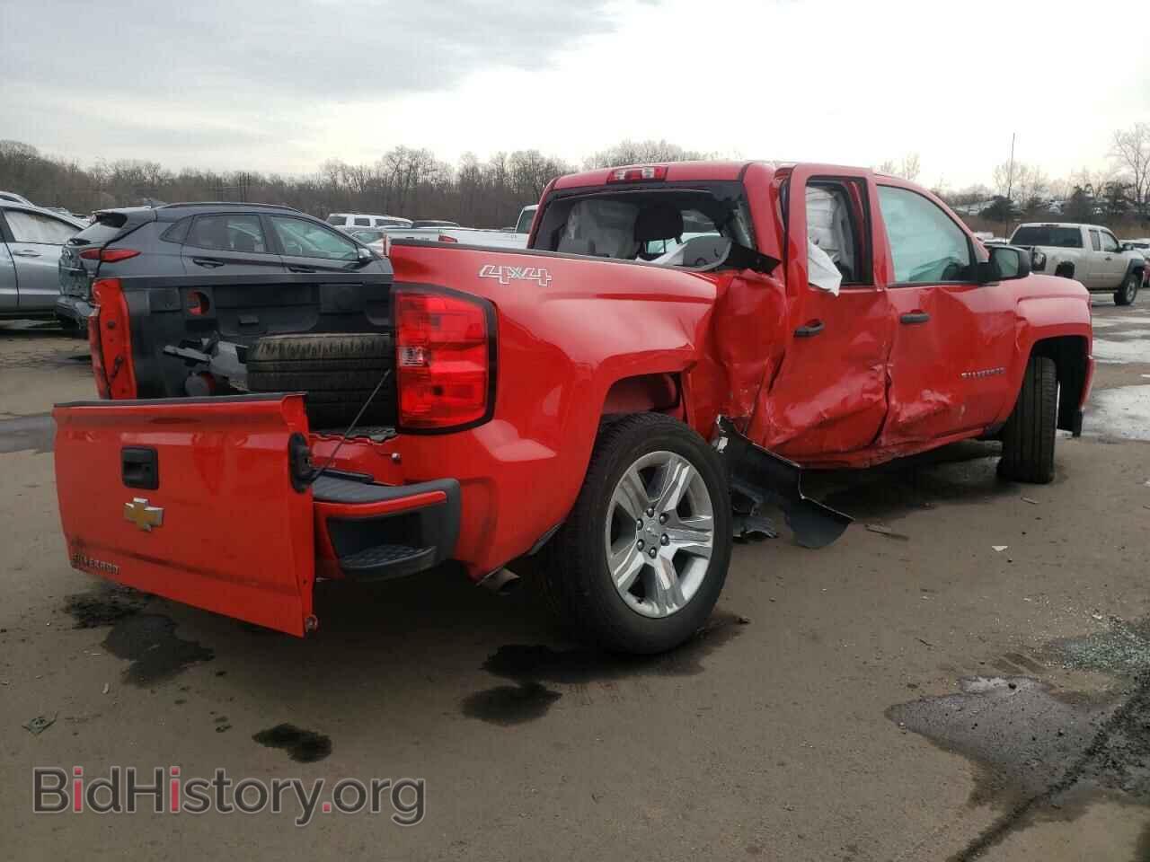 2017 CHEVROLET SILVERADO - VIN: 1GCVKPEC2HZ135015 - Фото 3