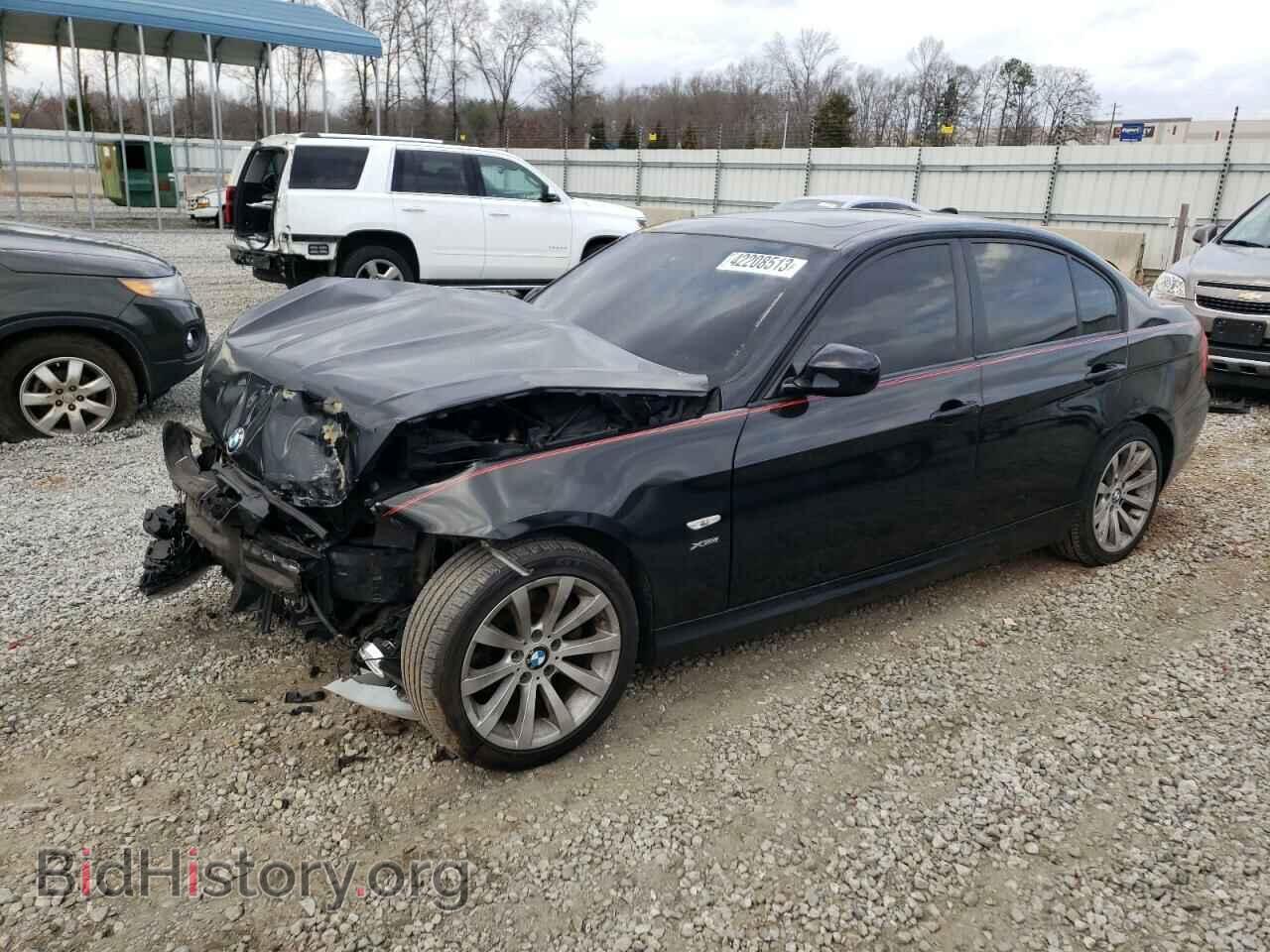 Photo WBAPK7C56BA969952 - BMW 3 SERIES 2011