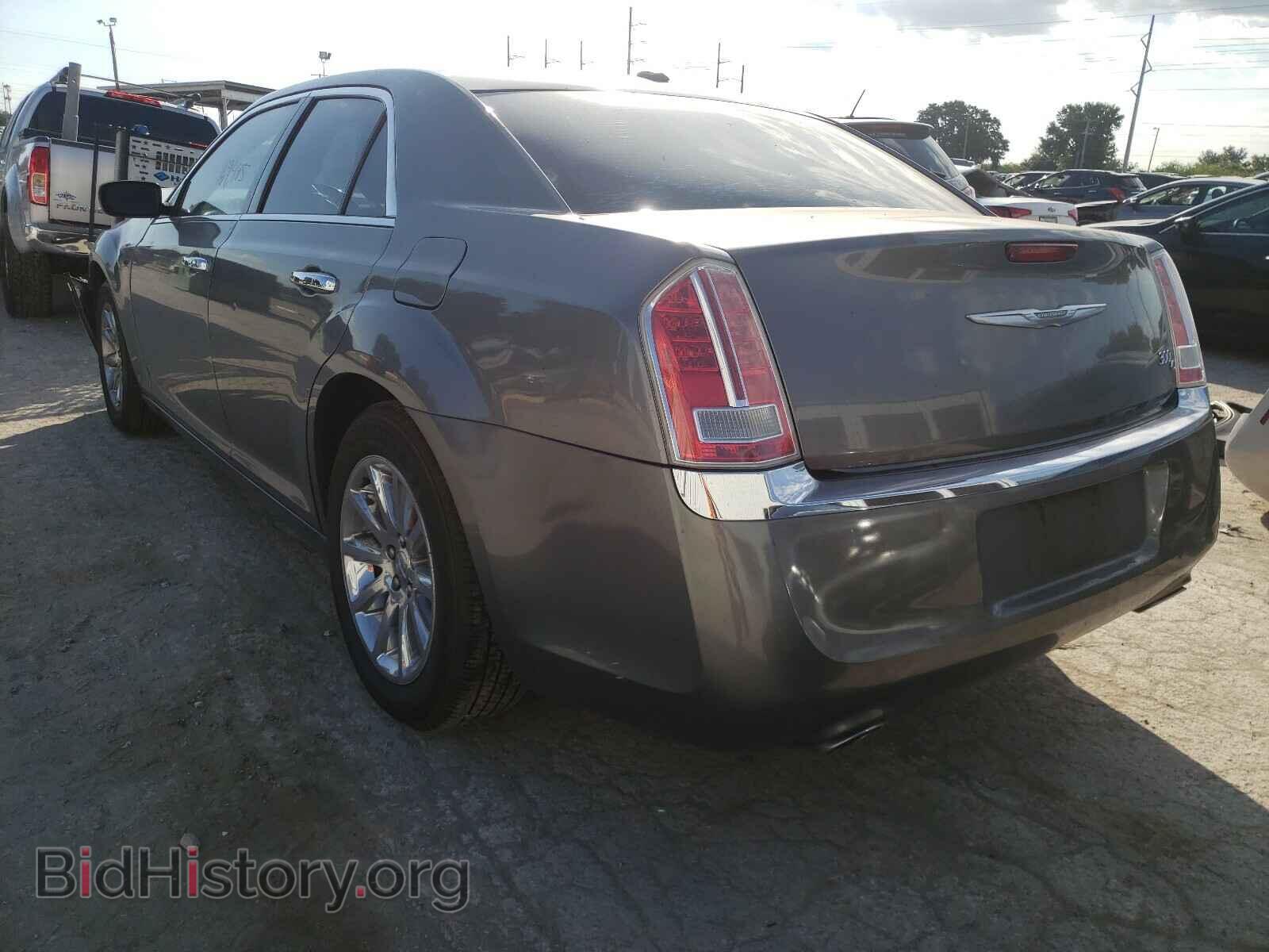 2011 CHRYSLER 300 - VIN: 2C3CA6CT0BH581389 - Фото 3