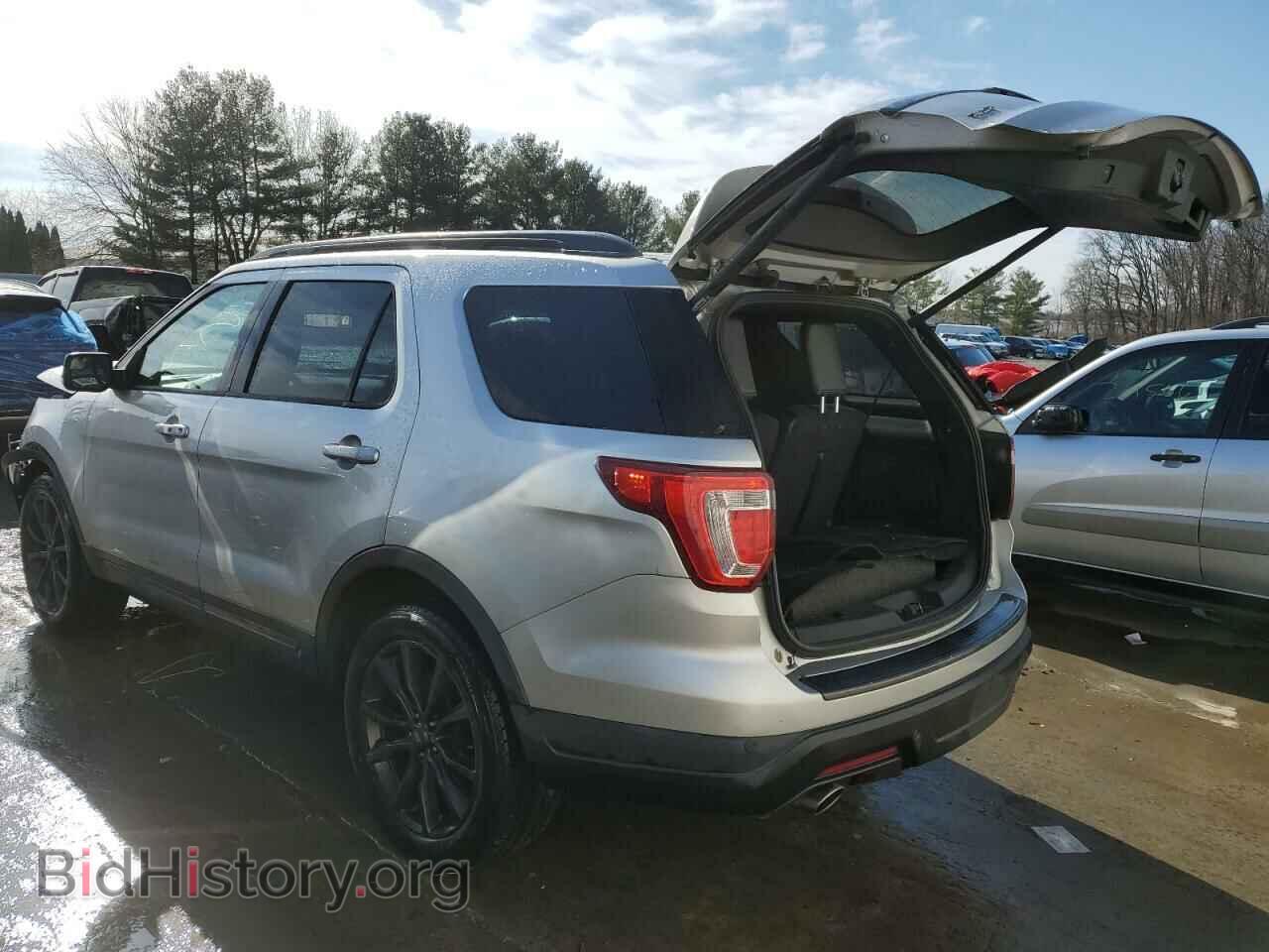 2018 FORD EXPLORER - VIN: 1FM5K8D85JGA61833 - Фото 2