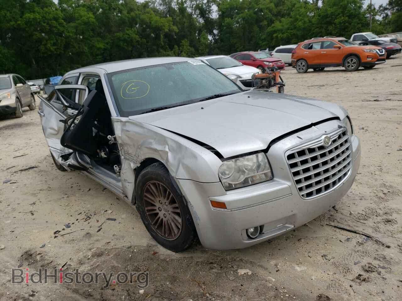Photo 2C3CA5CV0AH253982 - CHRYSLER 300 2010