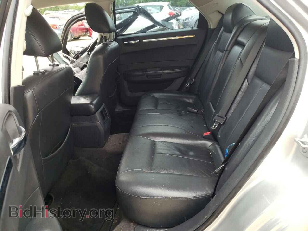 2010 CHRYSLER 300 - VIN: 2C3CA5CV0AH253982 - Фото 6