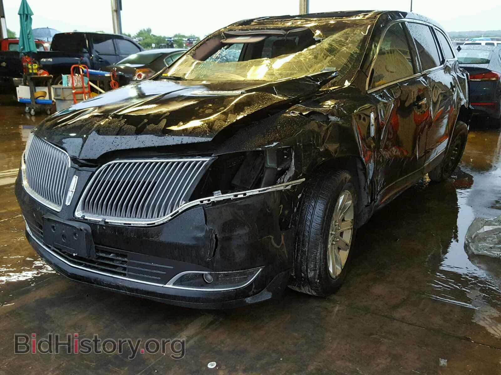 2016 LINCOLN MKT - VIN: 2LMHJ5NK6BBL00822 - Фото 2