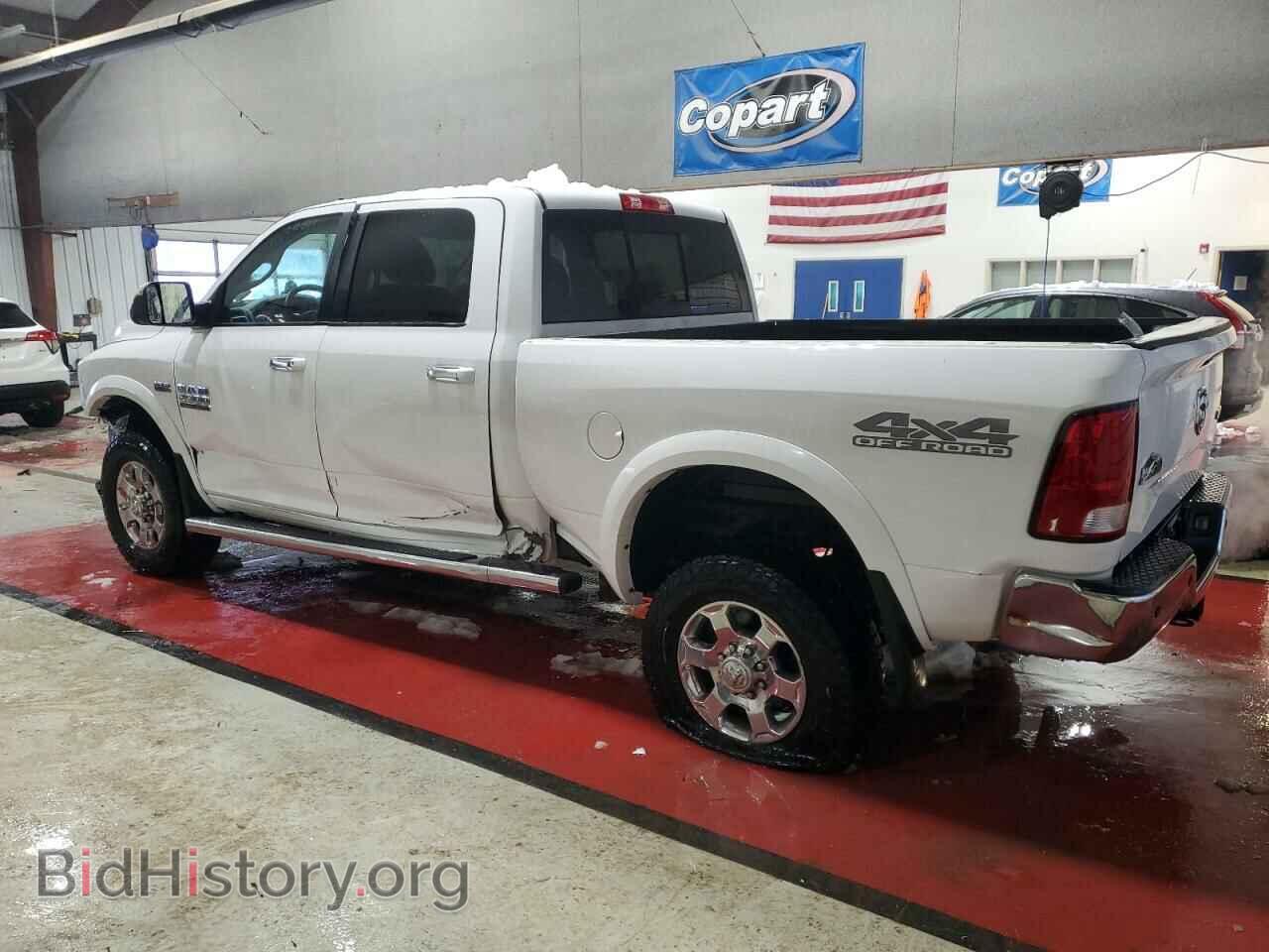 2017 RAM All Models - VIN: 3C6UR5DJ7HG686186 - Фото 2