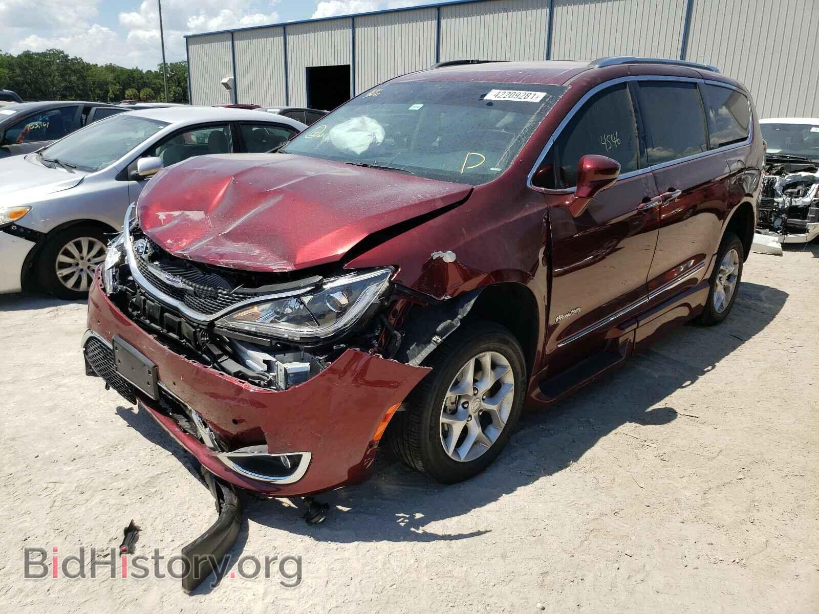 2020 CHRYSLER PACIFICA - VIN: 2C4RC1EG2LR158232 - Фото 2