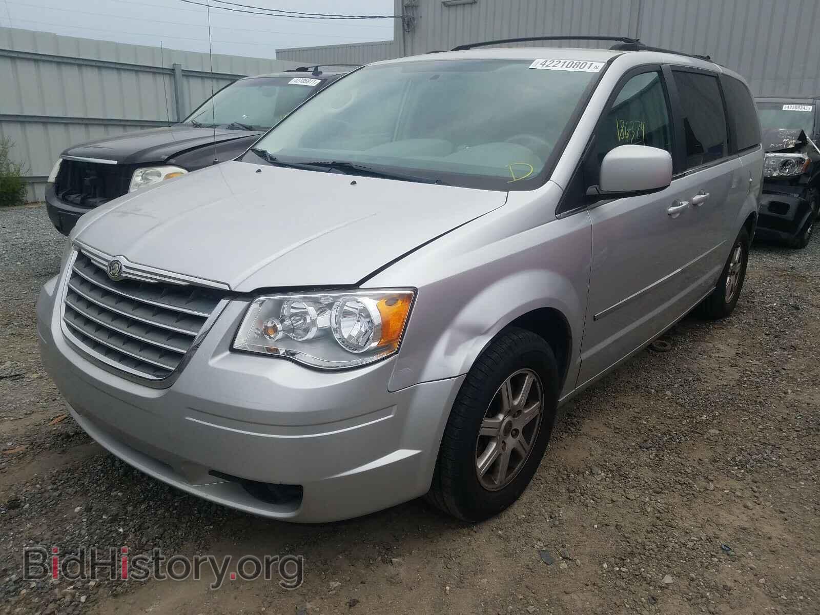 2010 CHRYSLER MINIVAN - VIN: 2A4RR5D16AR463839 - Фото 2