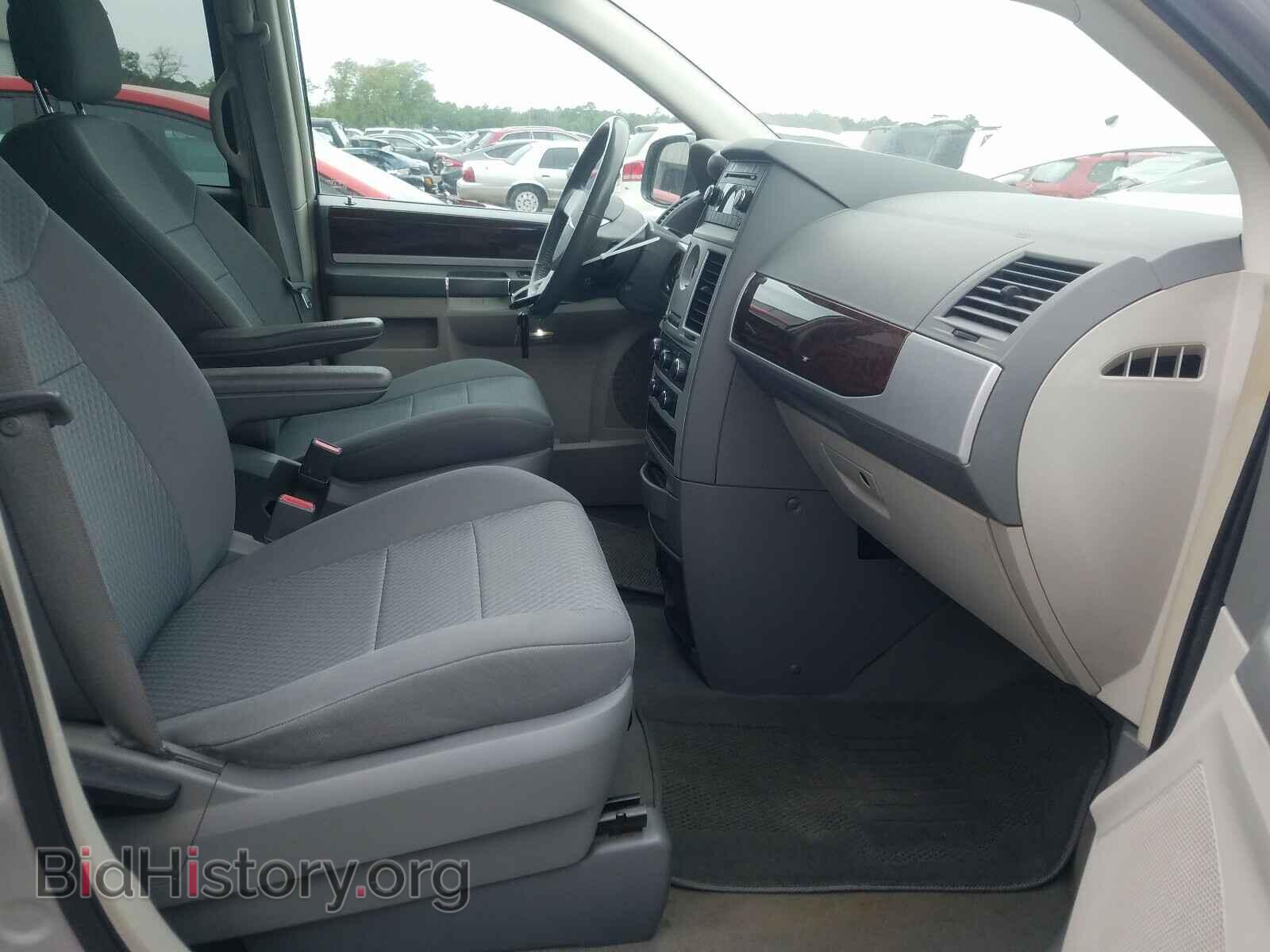 2010 CHRYSLER MINIVAN - VIN: 2A4RR5D16AR463839 - Фото 5