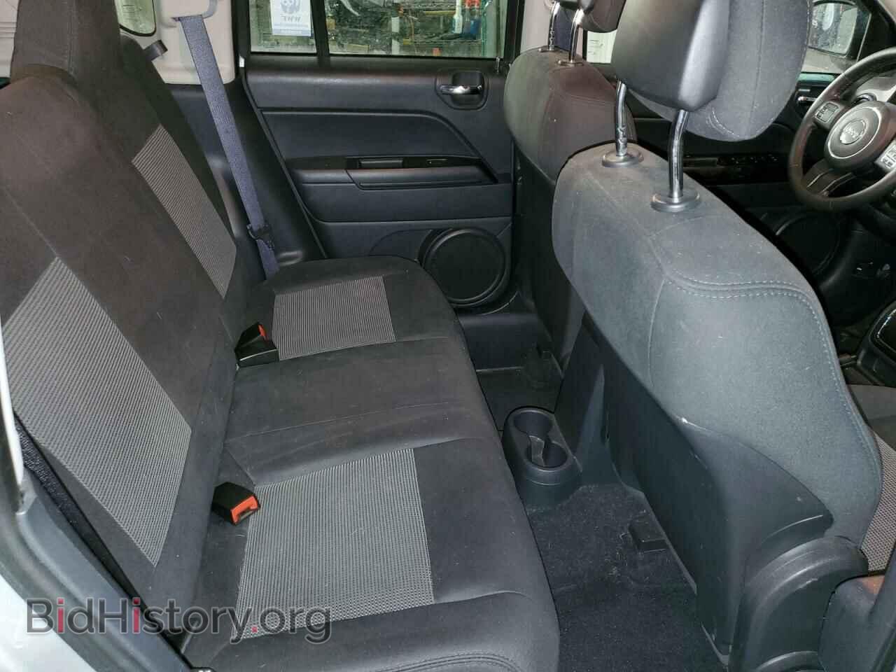 2011 JEEP COMPASS - VIN: 1J4NF1FB2BD210981 - Photo 11