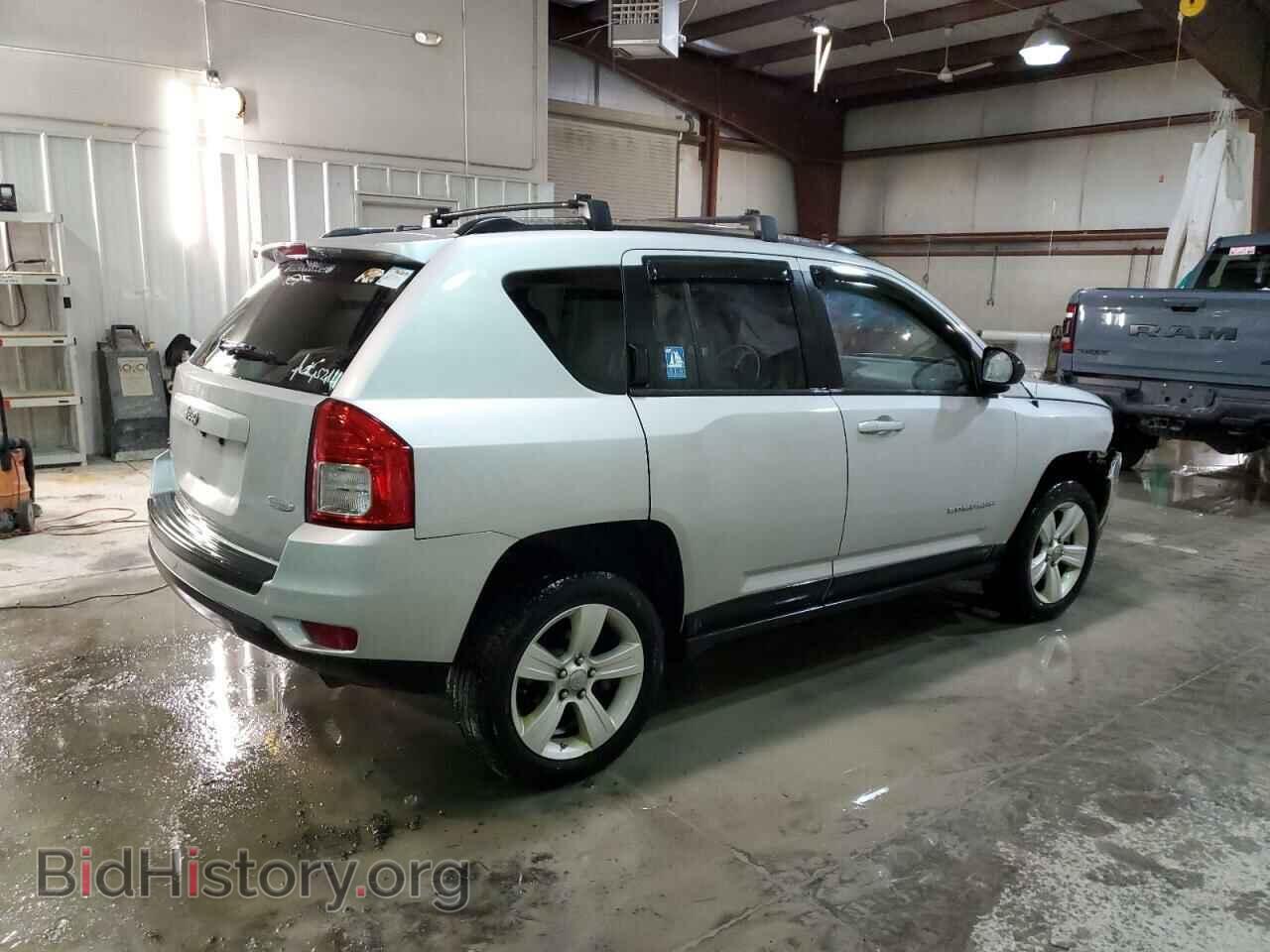 2011 JEEP COMPASS - VIN: 1J4NF1FB2BD210981 - Photo 3