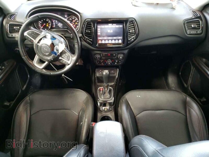 2020 Jeep COMPASS (VIN 3C4NJCCB9LT170785) — фото 8 из 13