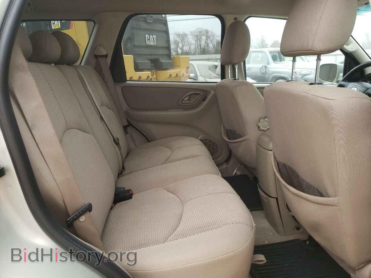 2006 MAZDA TRIBUTE - VIN: 4F2CZ04176KM14072 - Фото 10