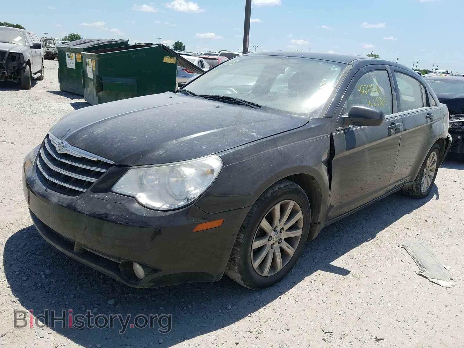 2010 CHRYSLER SEBRING - VIN: 1C3CC5FB6AN109632 - Фото 2