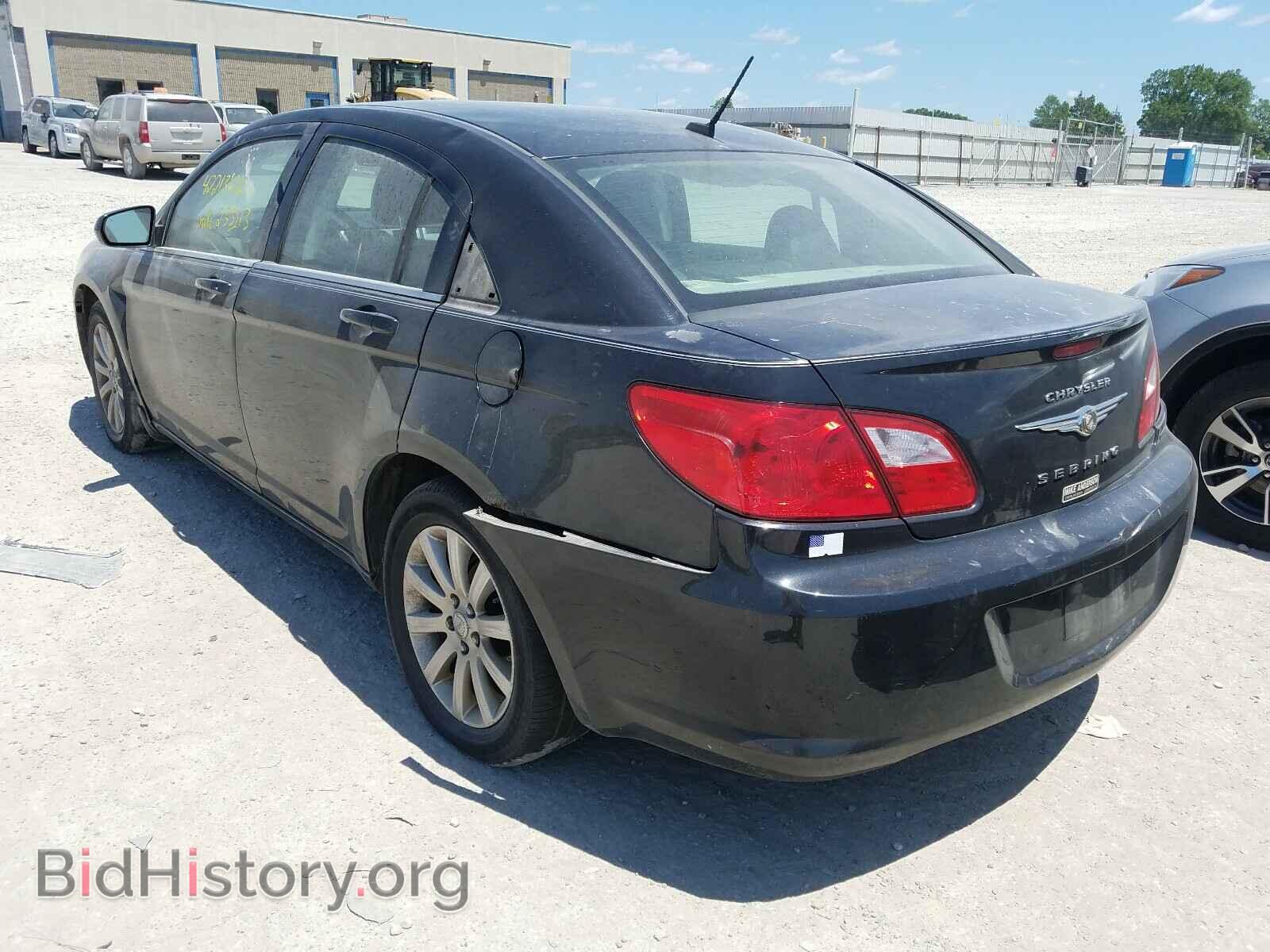 2010 CHRYSLER SEBRING - VIN: 1C3CC5FB6AN109632 - Фото 3