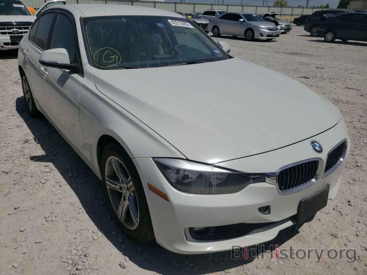 Photo WBA3B1G52ENS79067 - BMW 3 SERIES 2014