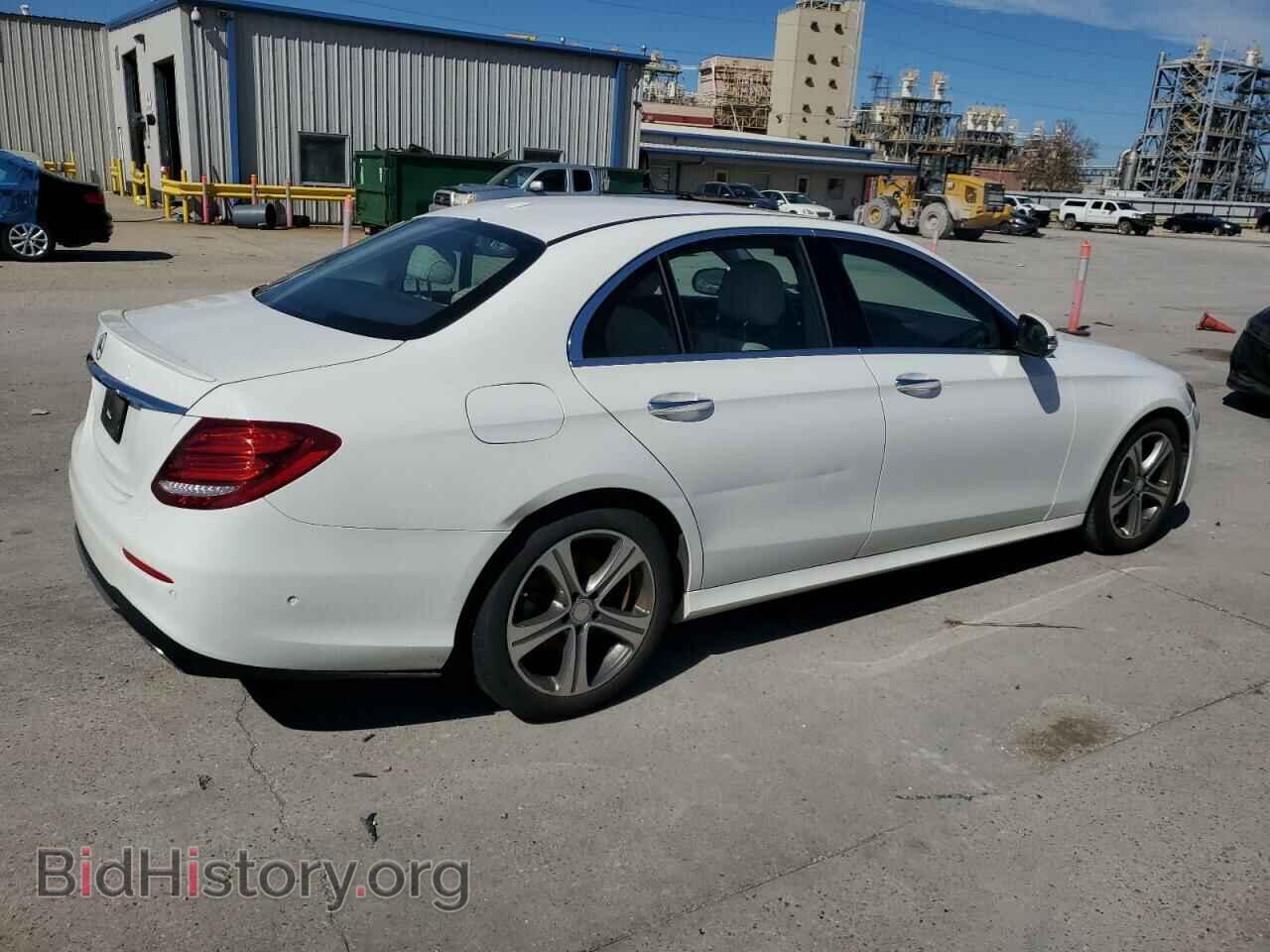 2017 MERCEDES-BENZ E-CLASS - VIN: WDDZF4JB5HA097561 - Фото 3