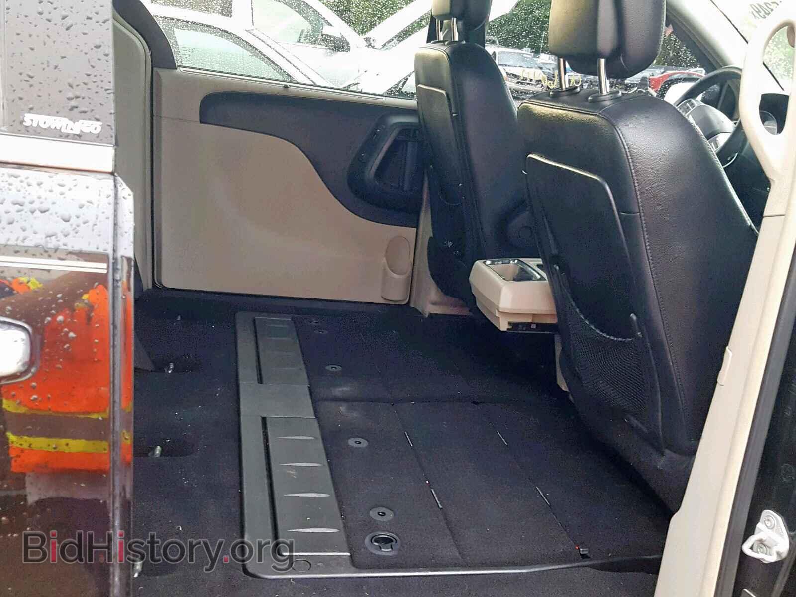 2014 CHRYSLER TOWN & COU - VIN: 2C4RC1CG2ER107979 - Фото 6