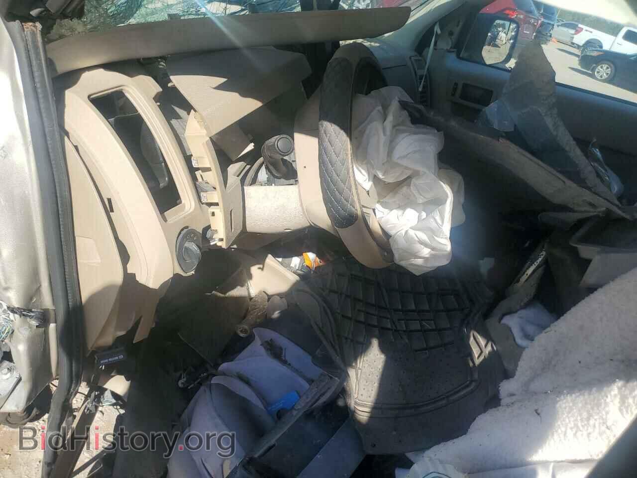 2011 FORD ESCAPE - VIN: 1FMCU0D70BKA61764 - Фото 8
