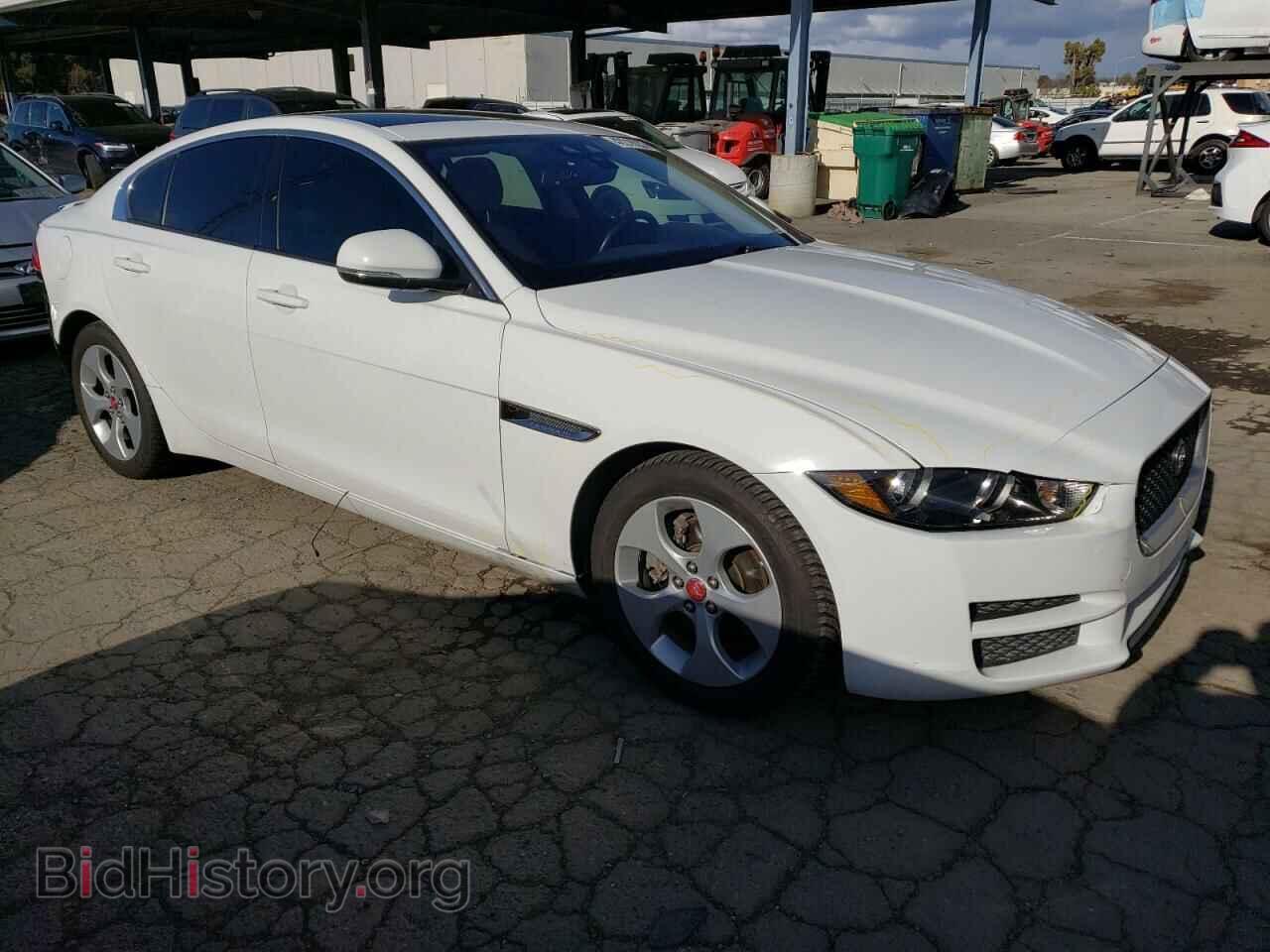 2017 JAGUAR XE - VIN: SAJAR4BN0HCP12207 - Фото 4