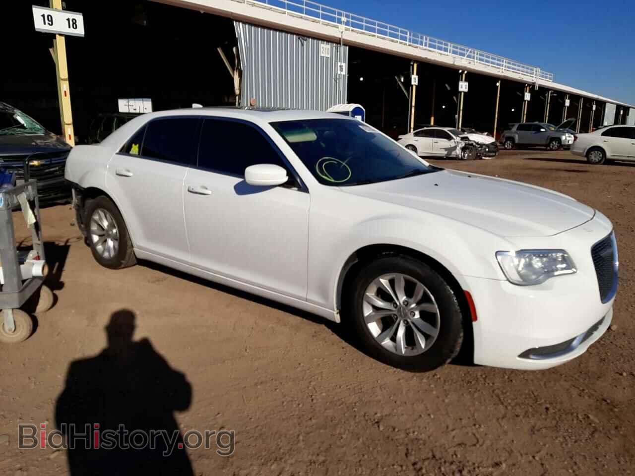 2016 CHRYSLER 300 - VIN: 2C3CCAAG9GH243273 - Фото 4