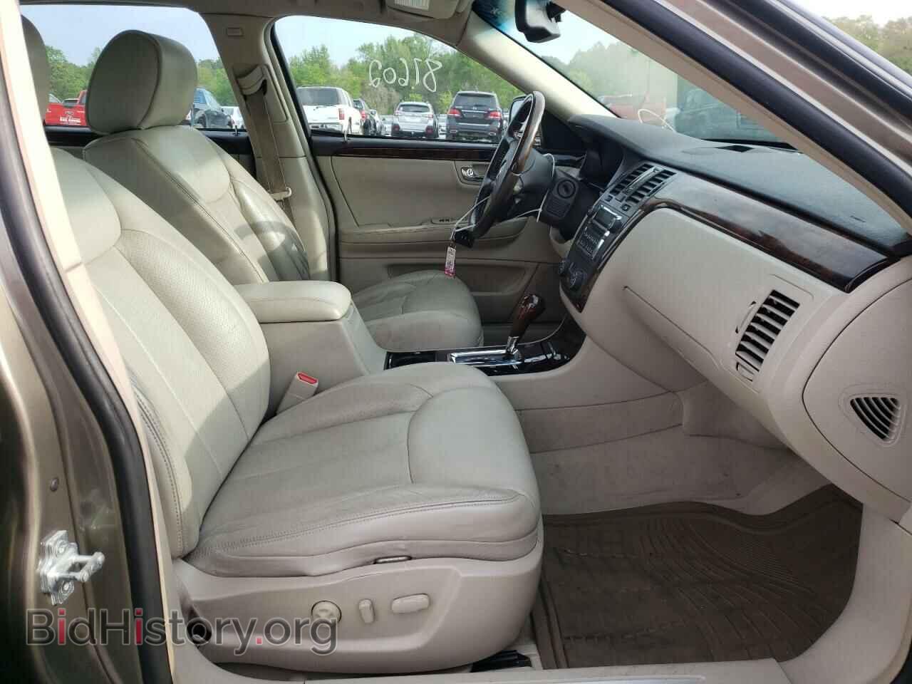 2011 CADILLAC DTS - VIN: 1G6KD5E65BU121323 - Фото 5