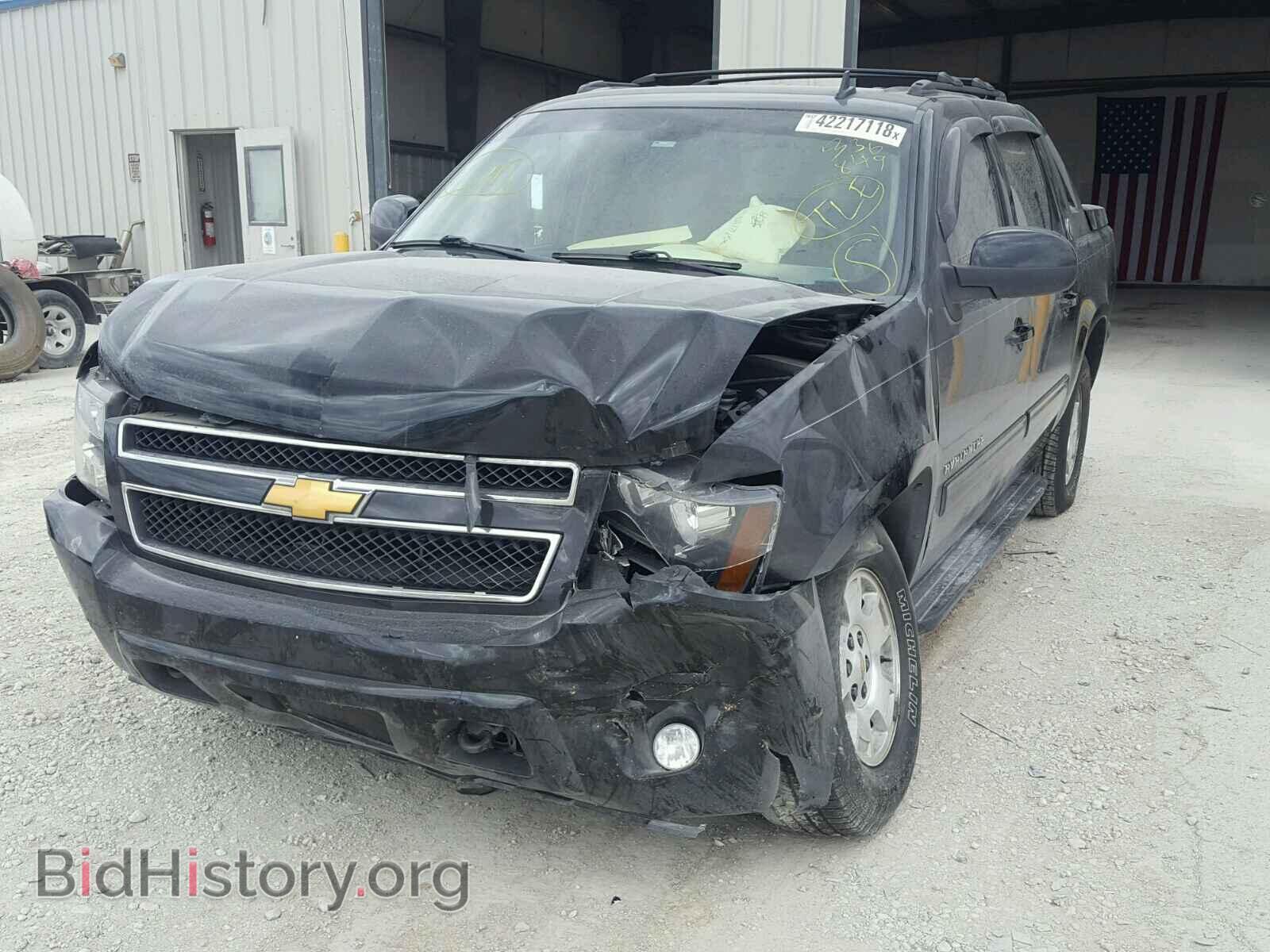 2013 CHEVROLET AVALANCHE - VIN: 3GNMCFE01DG336849 - Фото 2