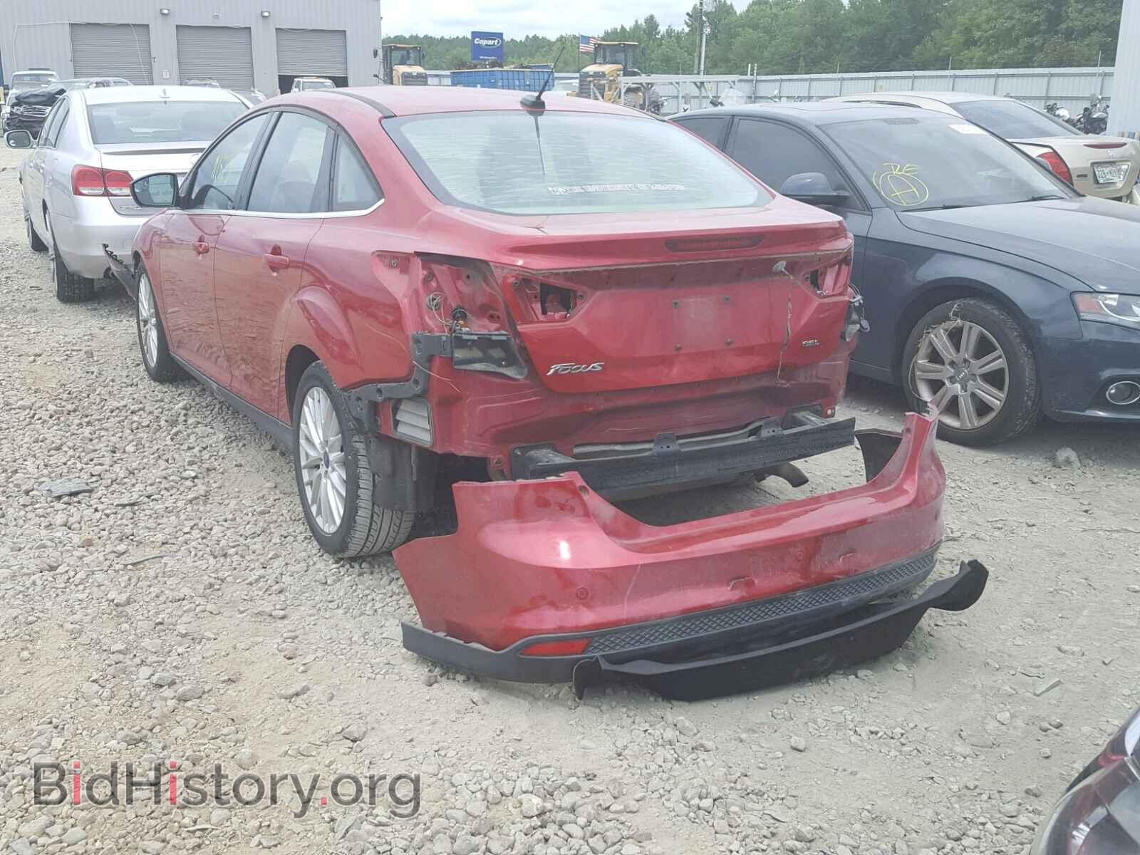 2012 Ford FOCUS (VIN 1FAHP3H24CL126148) — photo 3 of 10