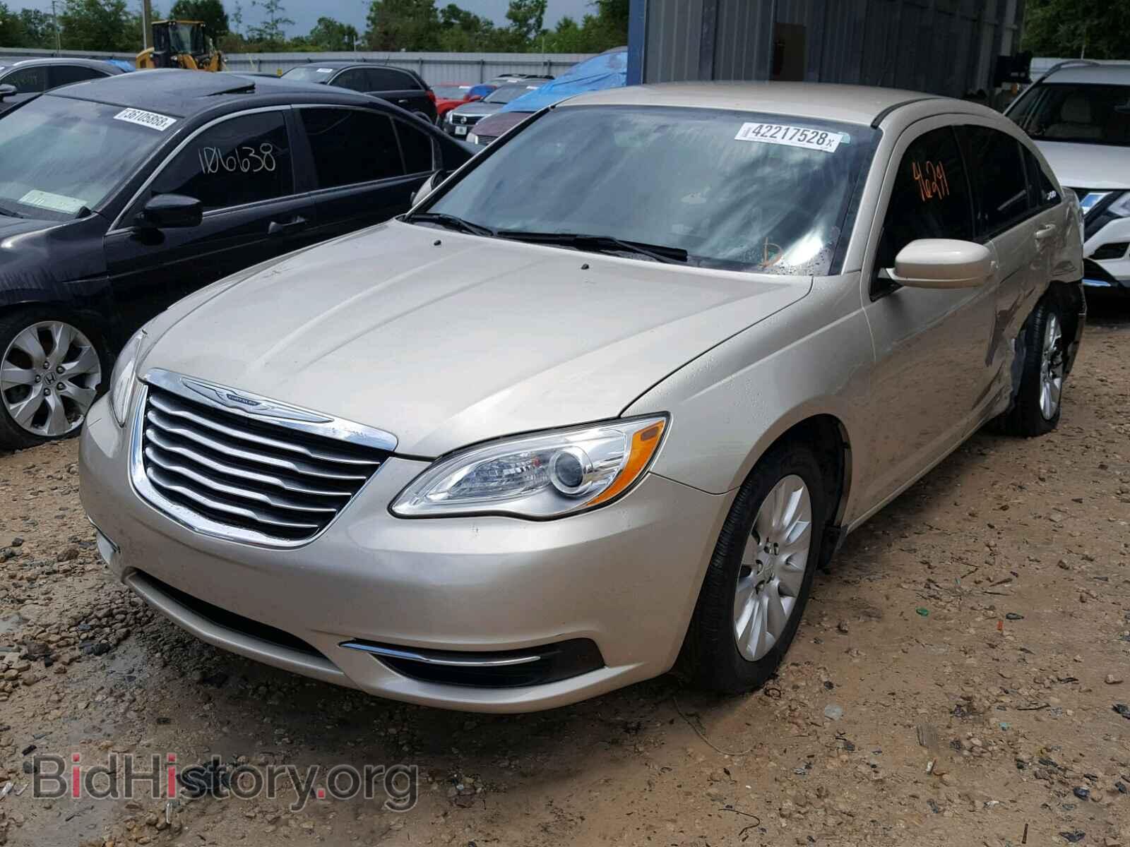 2014 CHRYSLER 200 - VIN: 1C3CCBAG9EN178242 - Фото 2