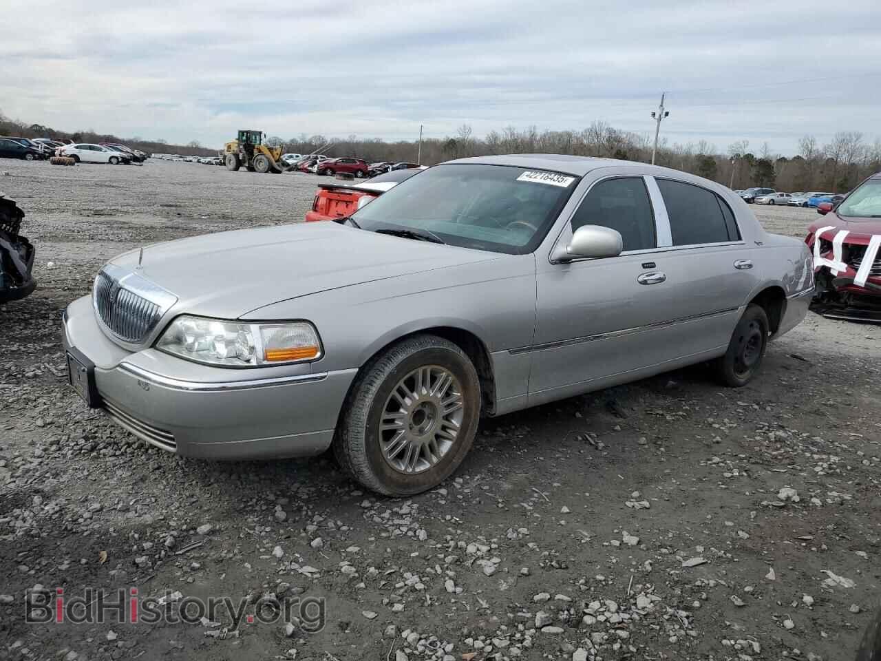 Photo 1LNHM82V66Y636216 - LINCOLN TOWNCAR 2006