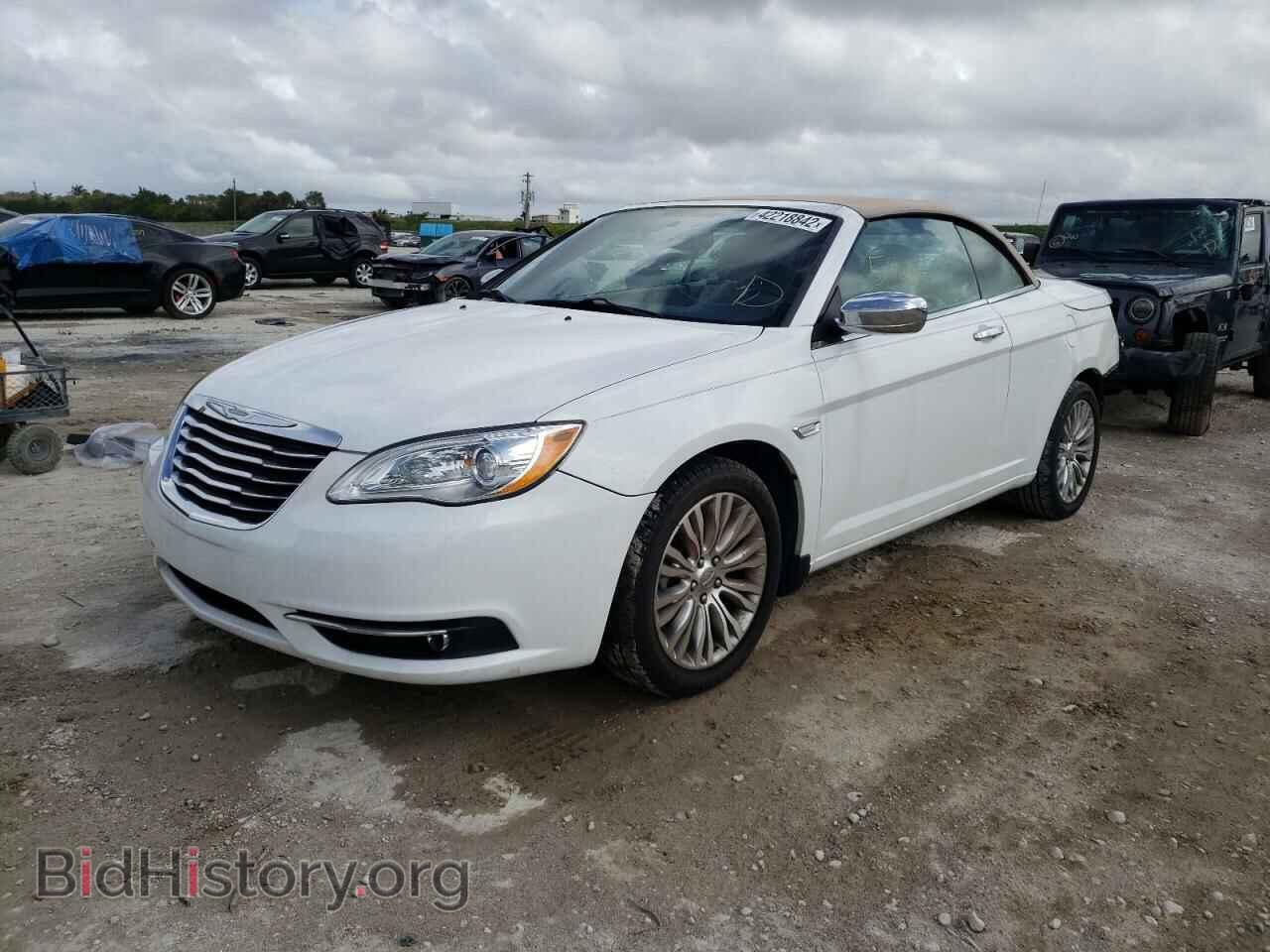 2012 CHRYSLER 200 - VIN: 1C3BCBFG3CN289838 - Фото 2