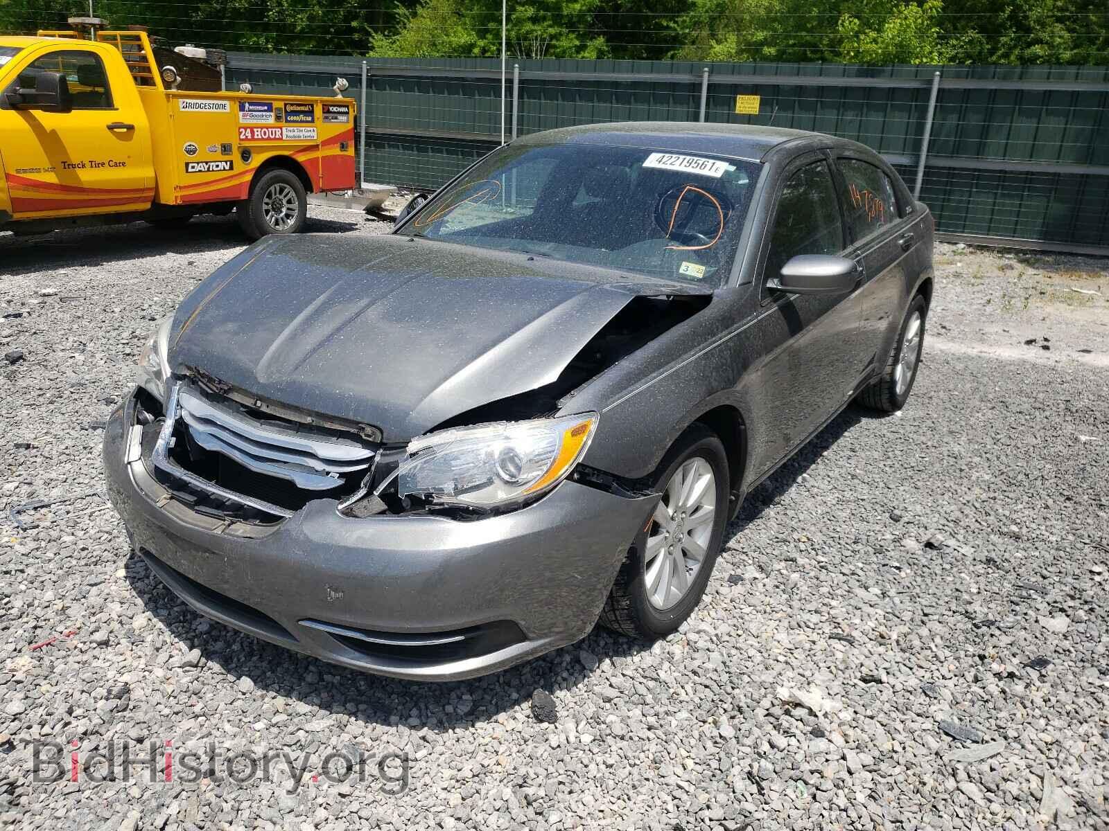 2012 CHRYSLER 200 - VIN: 1C3CCBBBXCN120849 - Фото 2