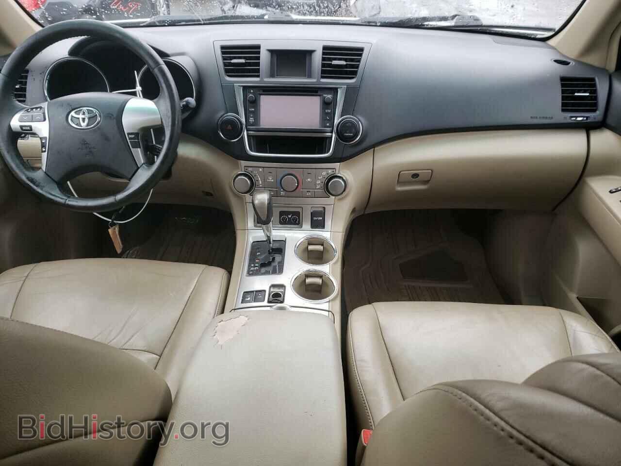2013 TOYOTA HIGHLANDER - VIN: 5TDBK3EH8DS230004 - Фото 8