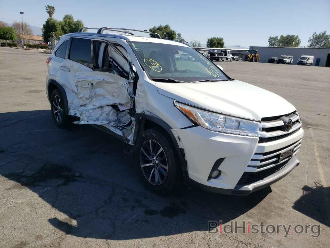 Photo 5TDKZRFH6HS515769 - TOYOTA HIGHLANDER 2017