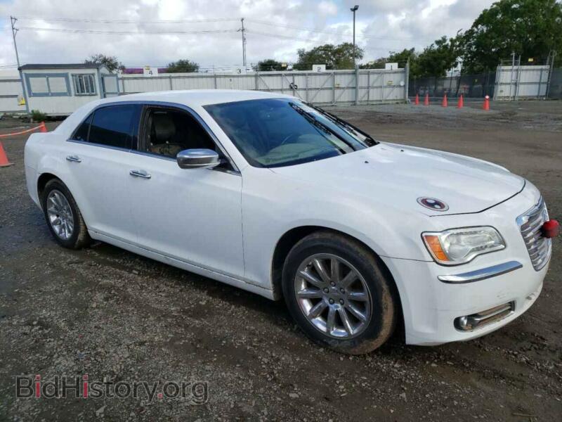 2014 Chrysler 300 (VIN 2C3CCAEG5EH378547) — photo 4 of 12