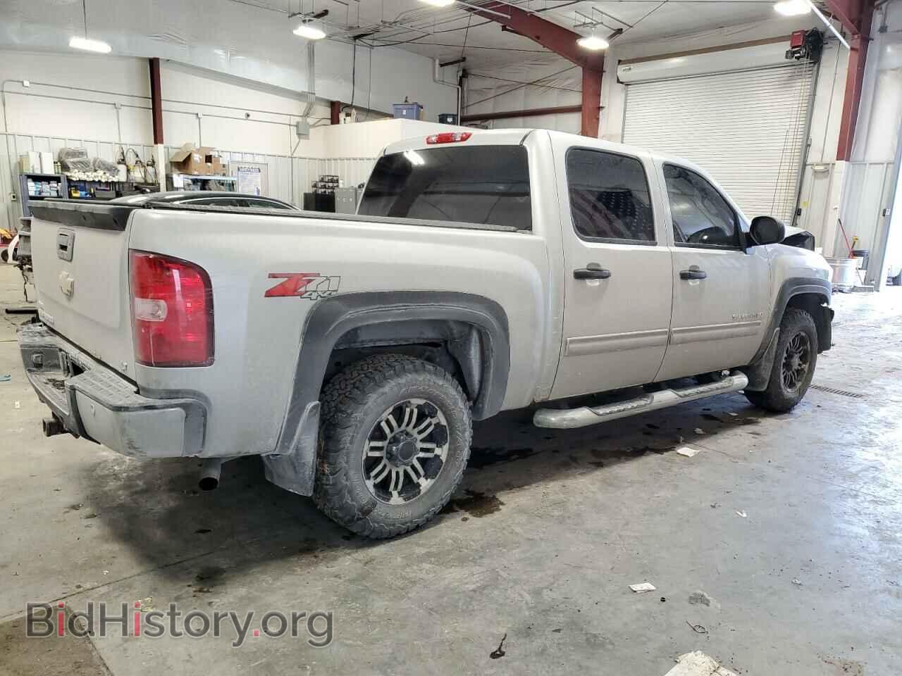 2011 CHEVROLET ALL Models - VIN: 3GCPKSE38BG392425 - Фото 3