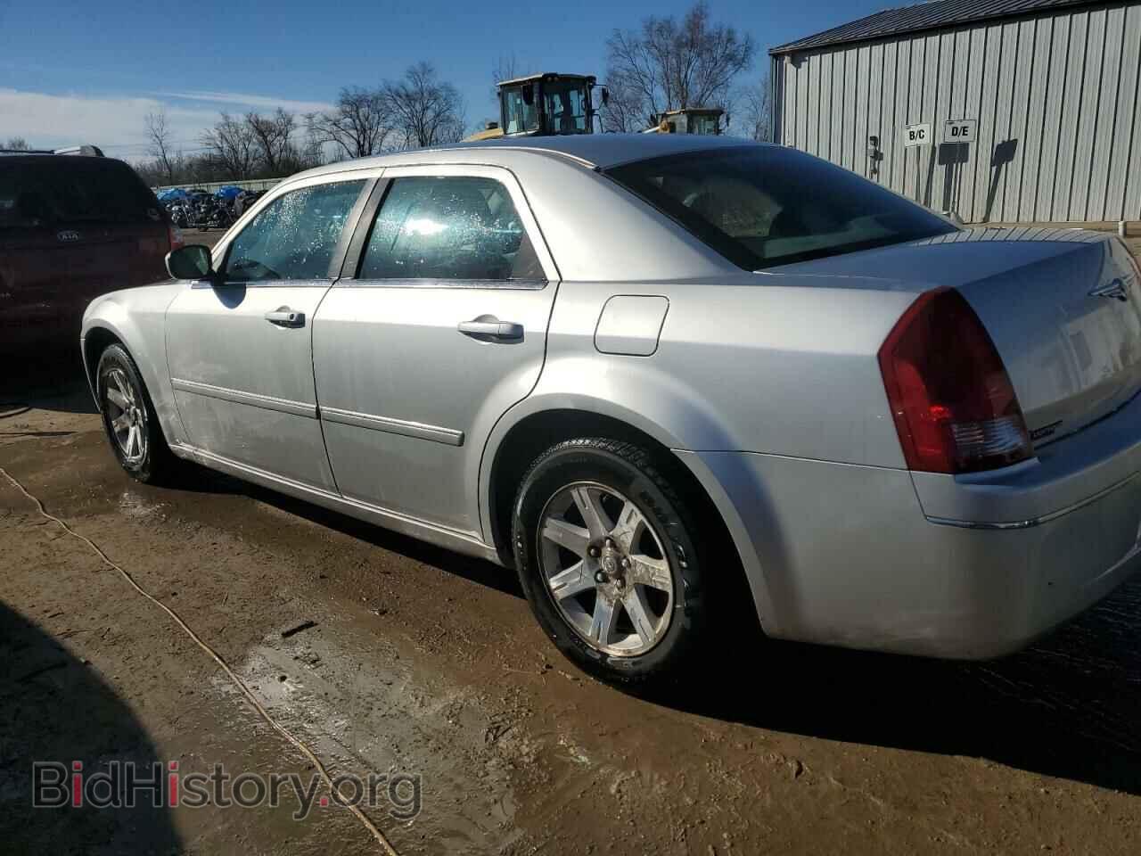 2007 CHRYSLER 300 - VIN: 2C3KA53G77H691937 - Фото 2