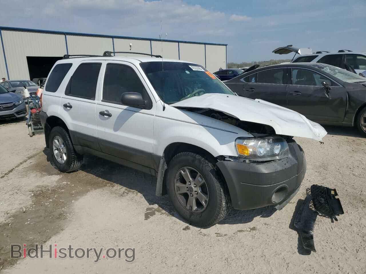 2007 FORD ESCAPE - VIN: 1FMCU03157KC03112 - Фото 4