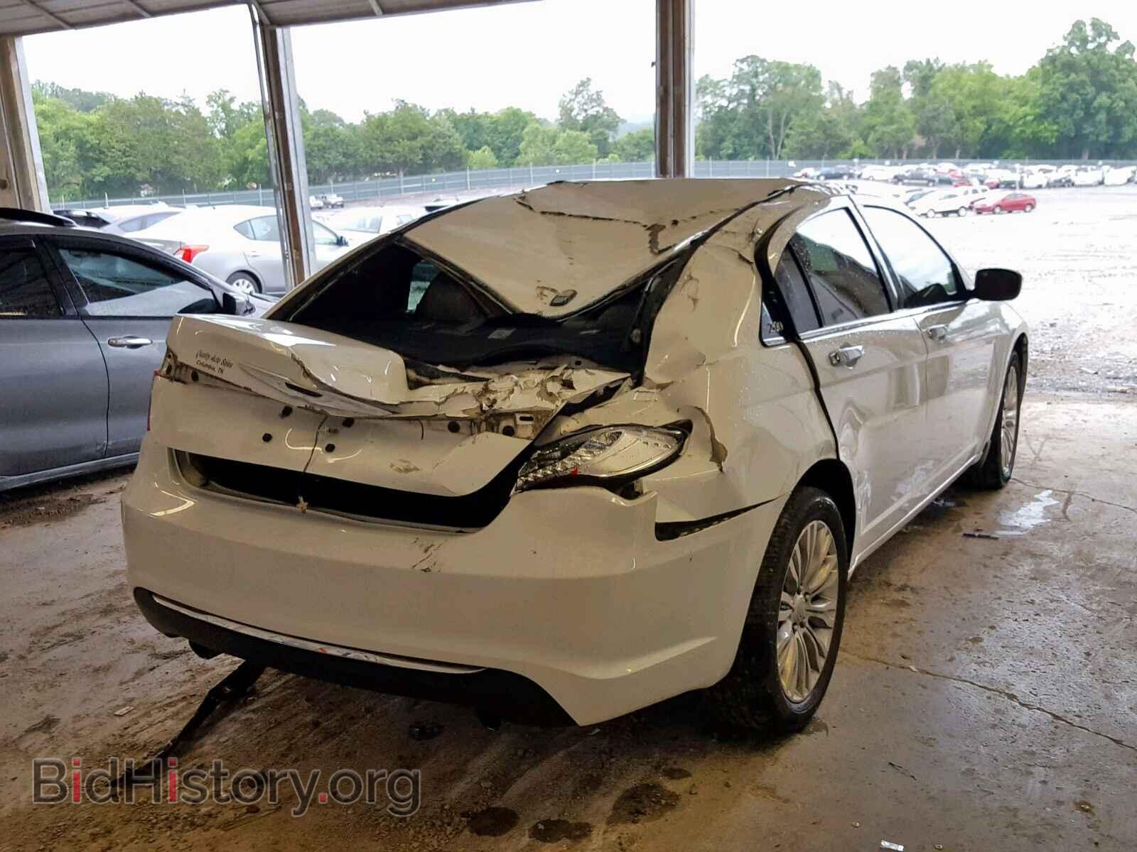 2011 CHRYSLER 200 - VIN: 1C3BC2FG0BN593904 - Фото 4