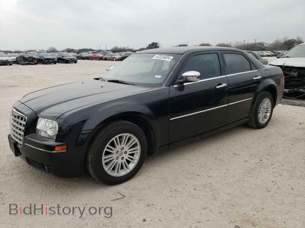 Photo 2C3CA4CD8AH330101 - CHRYSLER 300 2010