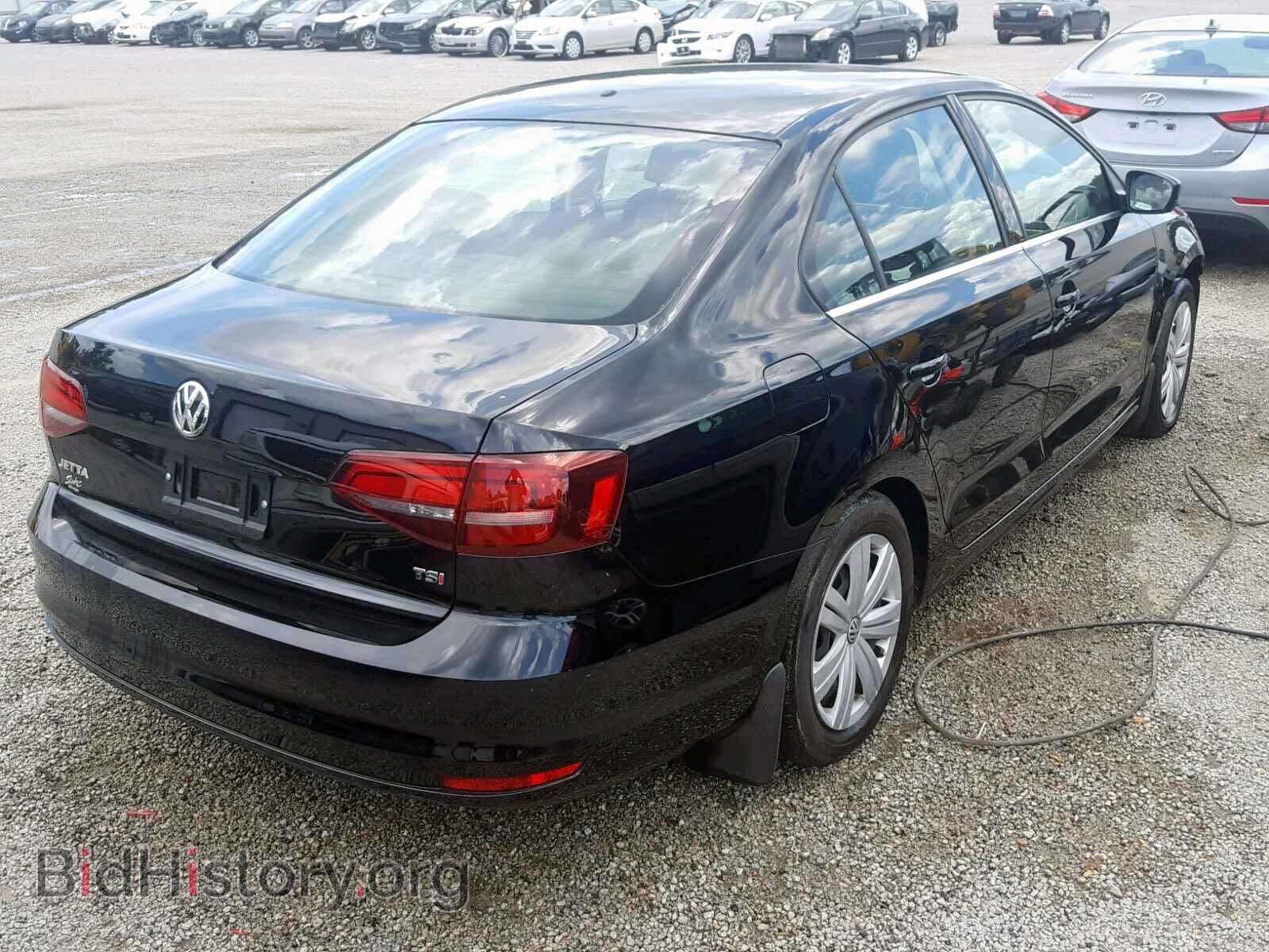 2017 VOLKSWAGEN JETTA - VIN: 3VW2B7AJ2HM397557 - Фото 4