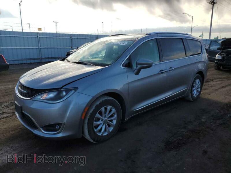 2019 Chrysler PACIFICA Touring L (VIN 2C4RC1BG4KR577461) — фото 1 из 13, Copart, повреждение: передняя часть
