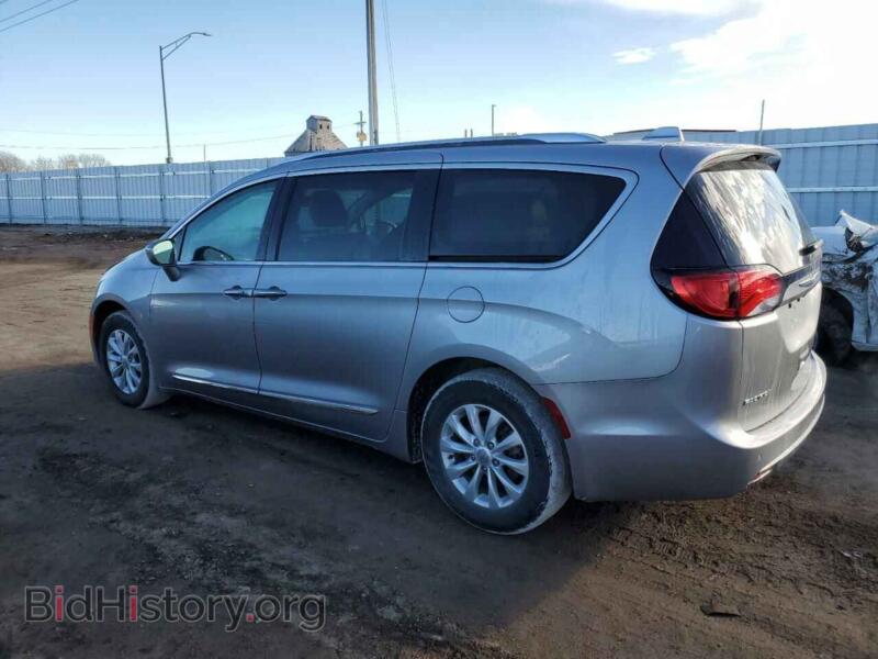 2019 Chrysler PACIFICA (VIN 2C4RC1BG4KR577461) — фото 2 из 13
