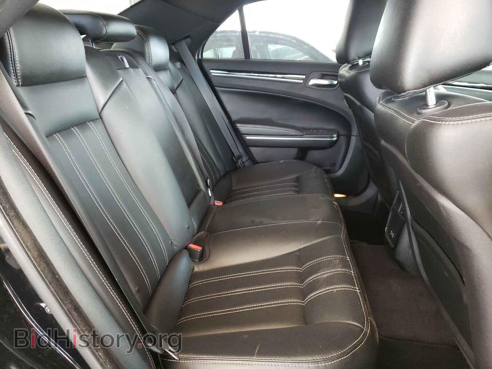 2017 CHRYSLER 300 - VIN: 2C3CCAGG4HH648093 - Фото 6