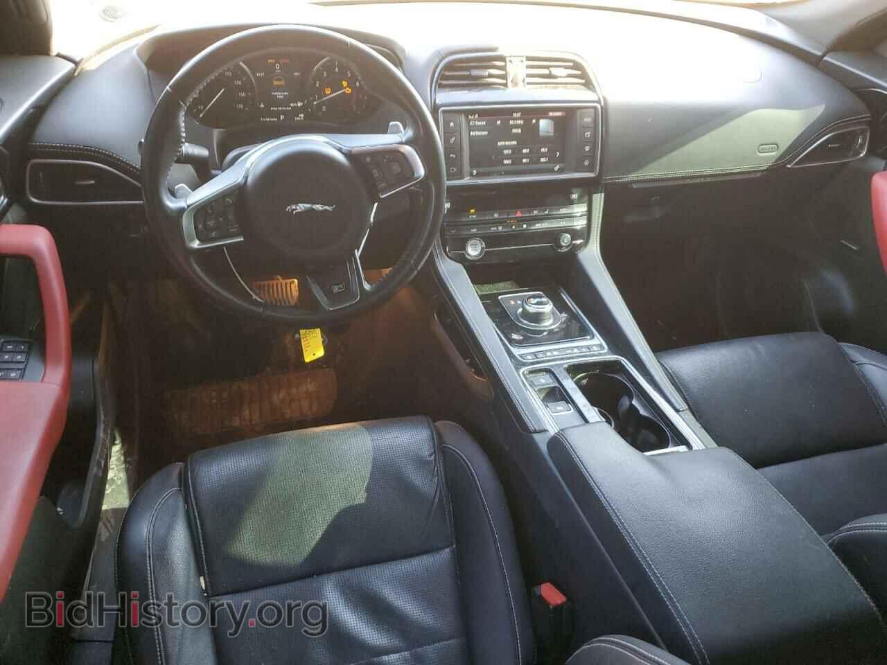 2018 JAGUAR F-PACE - VIN: SADCL2FX3JA290397 - Фото 8