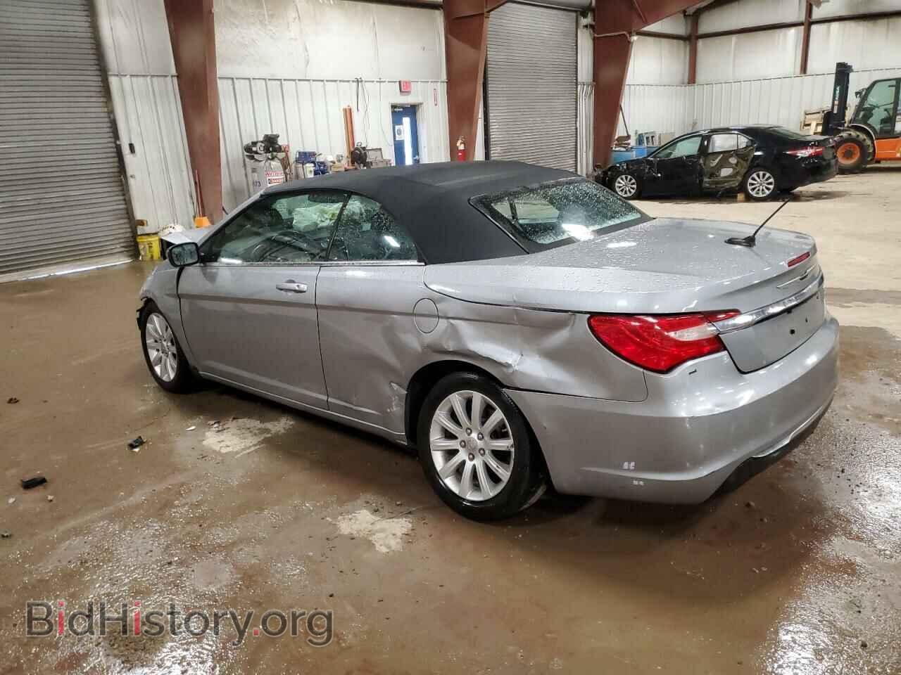 2013 CHRYSLER 200 - VIN: 1C3BCBEB2DN560086 - Фото 2