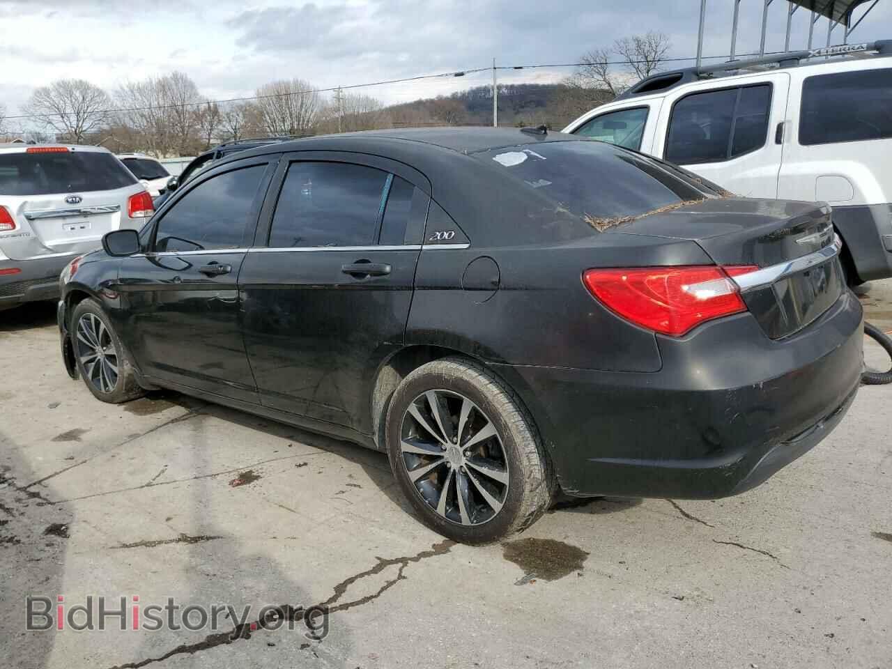 2013 CHRYSLER 200 - VIN: 1C3CCBBB6DN577823 - Фото 2