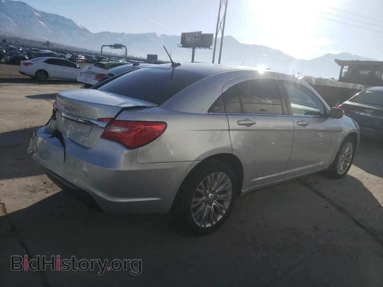 2012 CHRYSLER 200 - VIN: 1C3CCBAB3CN105885 - Фото 3