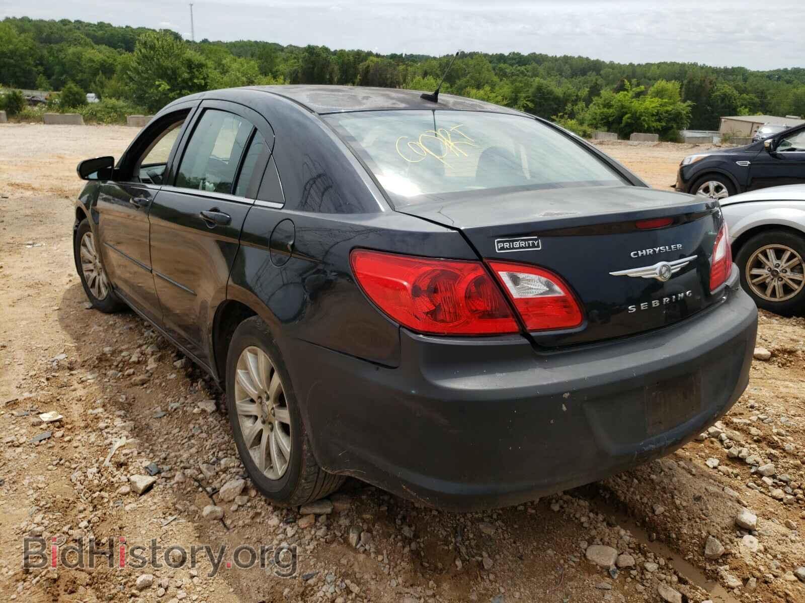 2010 CHRYSLER SEBRING - VIN: 1C3CC5FB7AN143207 - Фото 3