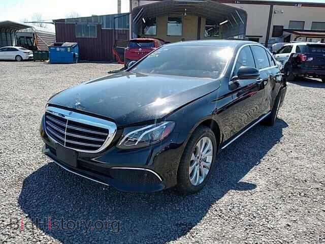 2017 MERCEDES-BENZ E-CLASS - VIN: WDDZF4KBXHA262504 - Фото 2