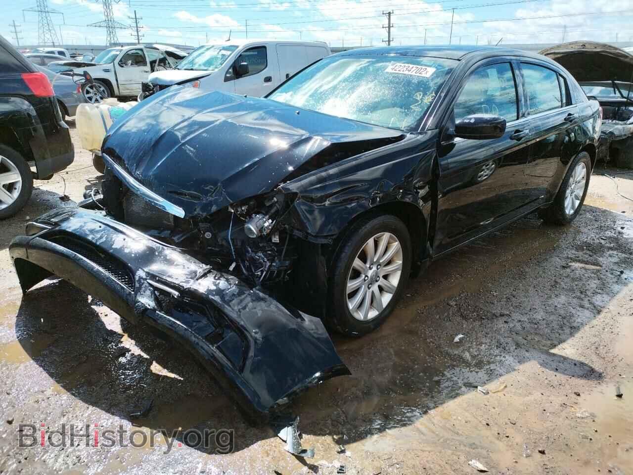2013 CHRYSLER 200 - VIN: 1C3CCBBB3DN676342 - Фото 2